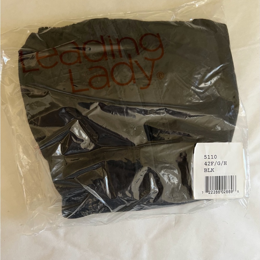 Leading Lady Leisure Bra Size 42 F-H NWOT